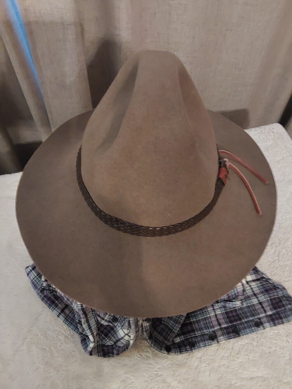 🌺 Women's Eddy Bros. Classic Felt Western Hat with Braided Band